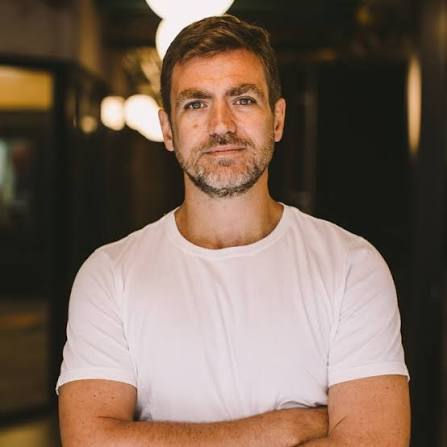 Retrato de Rafael Wainberg, CBO e cofundador do Founders Club